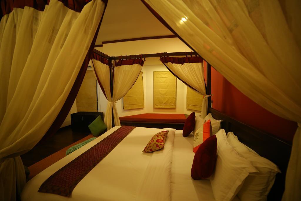 โรงแรมไลท์เฮ้าส์ บริสตั้นเก่า Kochi ภายนอก รูปภาพ